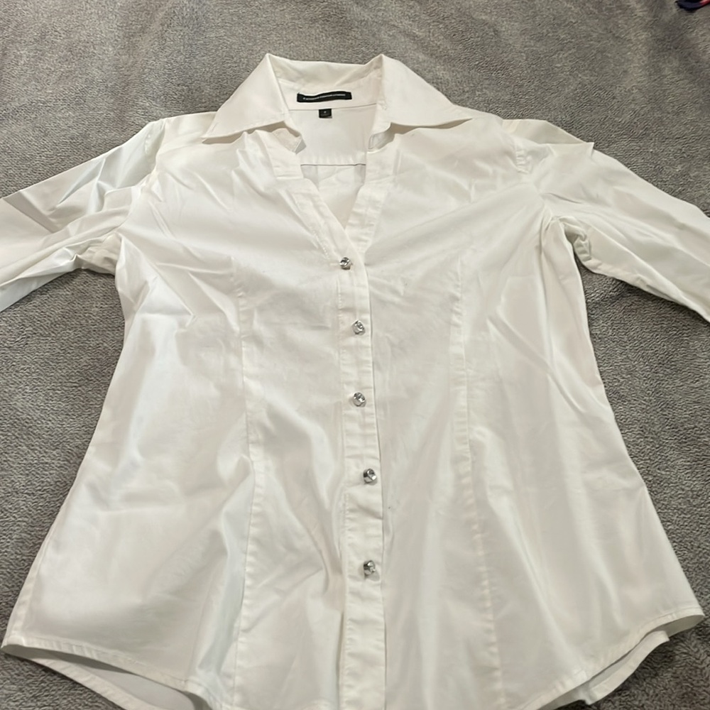 Button up - Picture 4 of 4